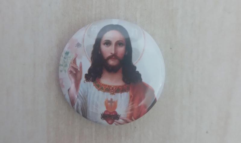 Imagem de 20 bottons broches Sagrado Coração de Jesus católicos 2,5cm