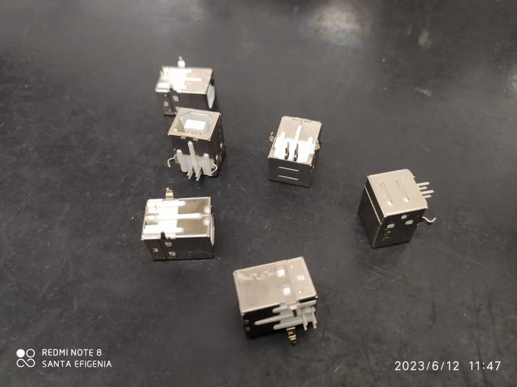 Imagem de 20x Conector Usb Tipo B Femea 90 Pci