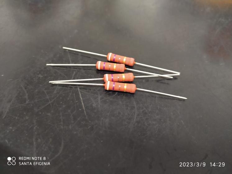 Imagem de 20x Resistor 470r 3w 5%