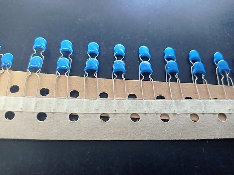 Imagem de 300x Capacitor Ceramico 100pf/1kv Epox