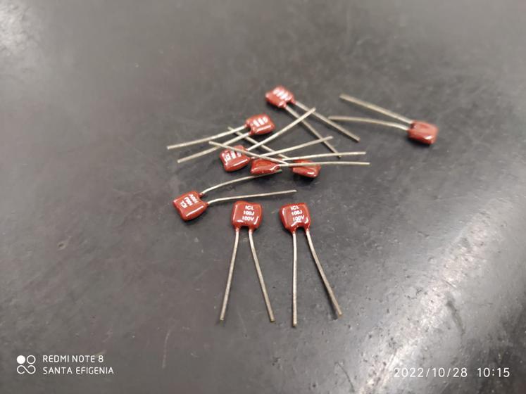 Imagem de 300x Capacitor Mica Prata 100pf/100v 5% Cm00 Icl