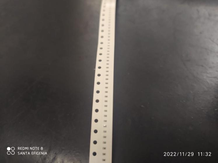 Imagem de 300x Resistor 1k8 0402 5% Smd 0,5x1mm