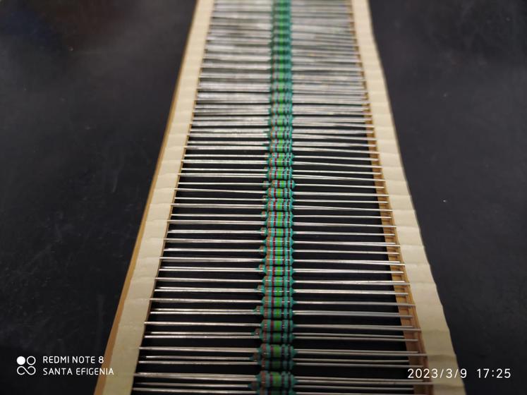 Imagem de 300x Resistor 3k24 1/4w 1%