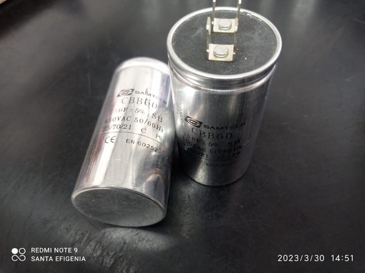 Imagem de 30x Capacitor Partida 15uf/450v Cbb60 5% 40x77mm Base Lisa