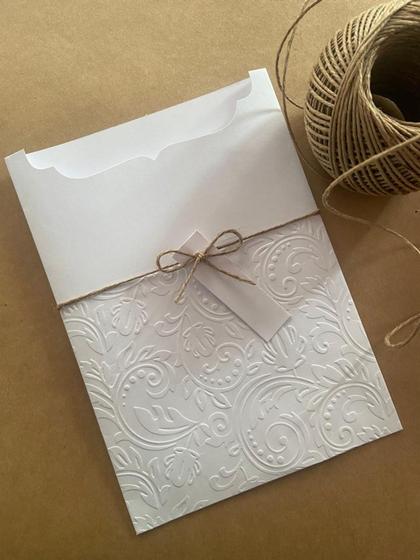 Imagem de 40 envelope para convite  textura folhas 15,2 x 21,2 cm