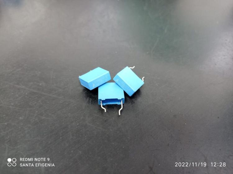 Imagem de 400x Capacitor Poliester 4,7nf/1200v = 4k7/1200v 10% 10mm