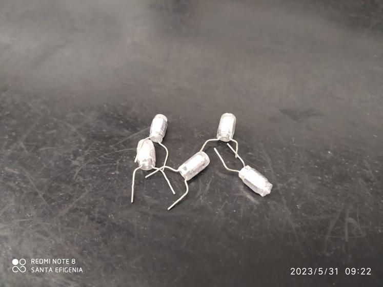 Imagem de 40x Capacitor Stiroflex 2k7/63v 5% Radial