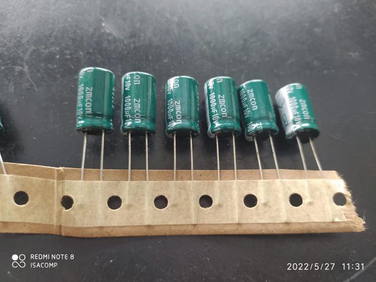 Imagem de 4x Capacitor Eletrolítico 1000uf/10v 105 10x17mm Zmcon