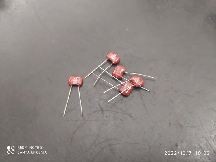Imagem de 4x Capacitor Mica Prata 62pf/100v 5% Icl