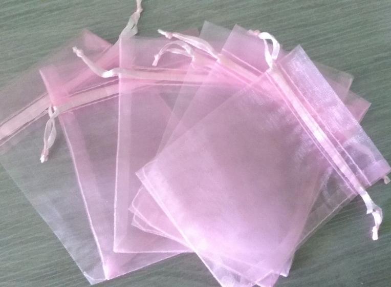 Imagem de 50 saquinhos de organza 10x15 Rosa fita cetim lembrancinha