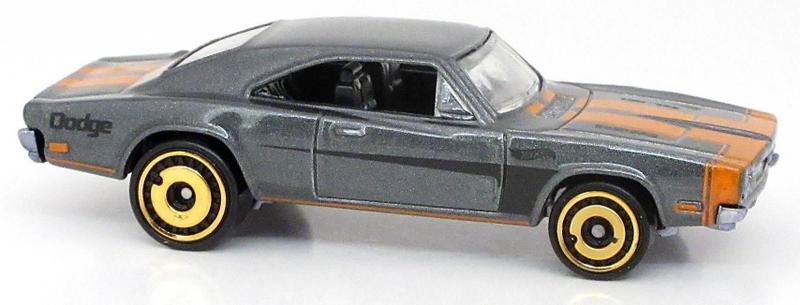 69 Dodge Charger 500 - Carrinho - Hot Wheels - MUSCLE MANIA - 3/10 - 209/250 - 2021 - HCV71-M521 Menor preço em 69 Dodge Charger 500 - Carrinho - Hot Wheels - MUSCLE MANIA - 3/10 - 209/250 - 2021 - HCV71-M521
