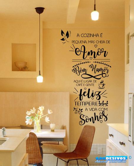 Imagem de Adesivo Decorativo de Parede Frase A Cozinha com Amor linda para sua casa