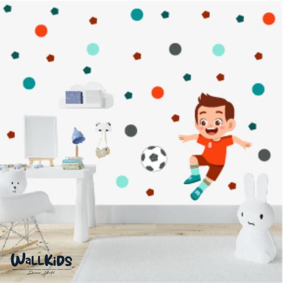 Imagem de Adesivo kit infantil menino jogando futebol feliz