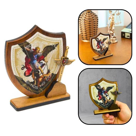 Imagem de Adorno Escudo Oração de Mesa São Miguel Arcanjo com Espada