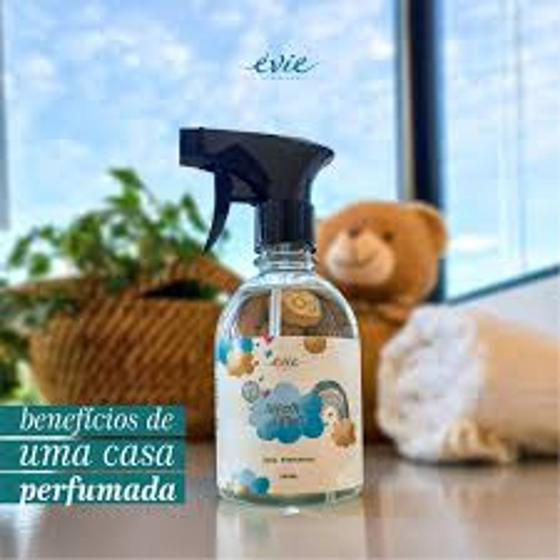 Imagem de Água Perfumada para tecidos, lençóis e roupas secas ou pré-lavadas Amorzinho 380ml Êvie