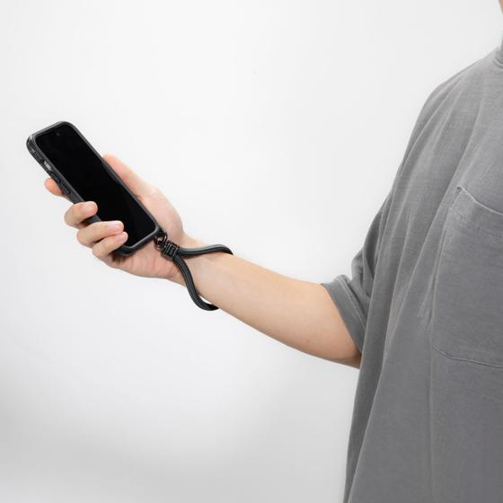 Imagem de Alça cordão universal todos os modelos pulso Adapta Loop nylon preto Laut