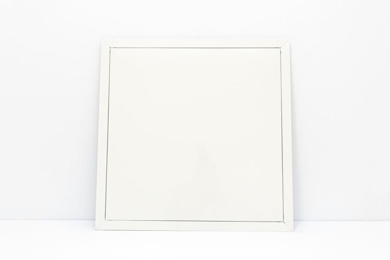 Imagem de Alçapão com tampa para teto 60 x 60 na cor branco