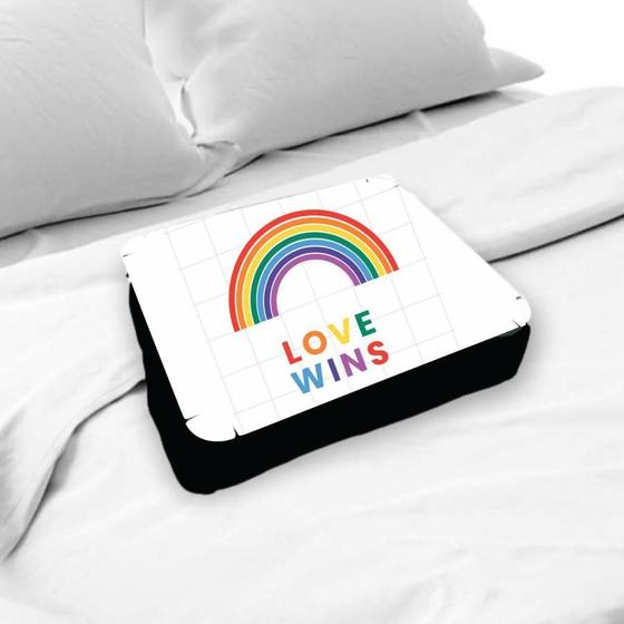 Imagem de Almofada Bandeja para Notebook Laptop Personalizado Love Wins Branco