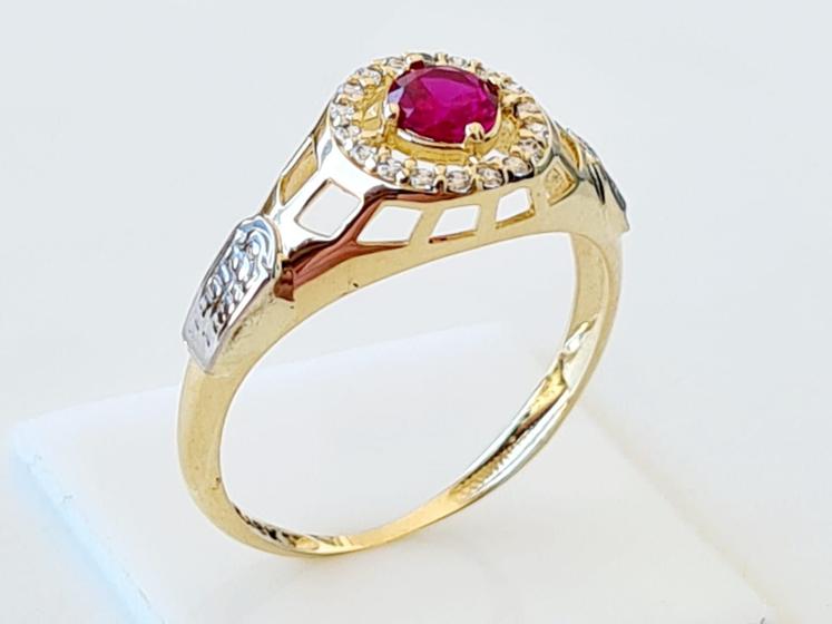Anel de Formatura Em Ouro Amarelo 18K (Direito) Menor preço em Anel de Formatura Em Ouro Amarelo 18K (Direito)