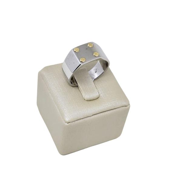 Imagem de Anel masculino em aço retangular com aplique dourado Aro 32