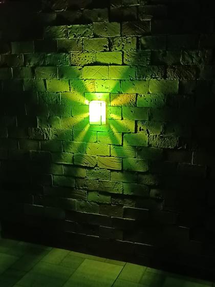 Imagem de Arandela branca de Parede Muro + Lente Verde + Led