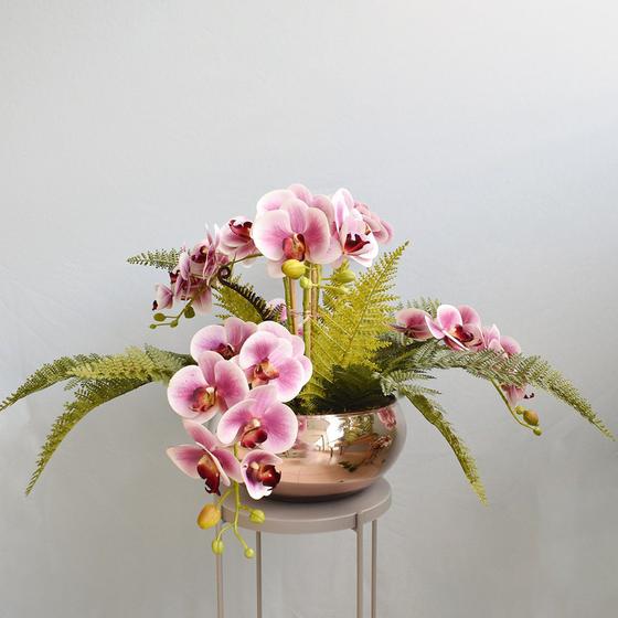 Arranjo com Seis Orquídeas Rosas de Silicone Luxo no Vaso Baixo Rose Gold  de Vidro Chique - FORMOSINHA - Flores Artificiais - Magazine Luiza