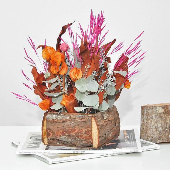 Imagem de Arranjo de flores naturais desidratadas cachepô de madeira rústico