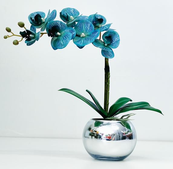 Arranjo Flores Orquídea Artificial Azul Com Vaso E87 - La Caza Store -  Arranjos de Flores - Magazine Luiza