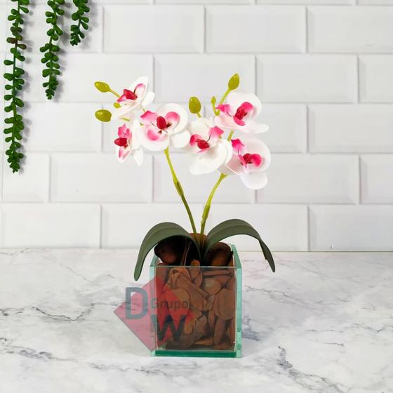 Imagem de Arranjo Orquídea Artificial + Vaso Vidro com Cascalho