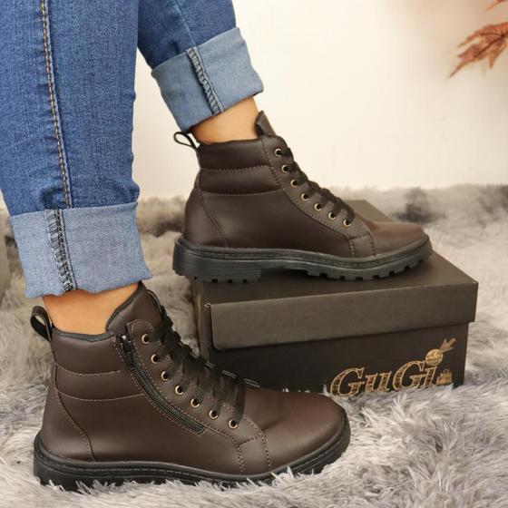 Imagem de Atemporal e Elegante Coturno Feminino Café com Zíper Lateral para Seu Look Café
