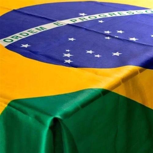 Imagem de Bandeira do Brasil de Cetim  1,40x1,00m Copa do Mundo 2022