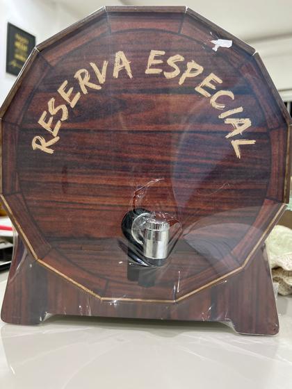 Imagem de Barril de armazenamento de cachaça