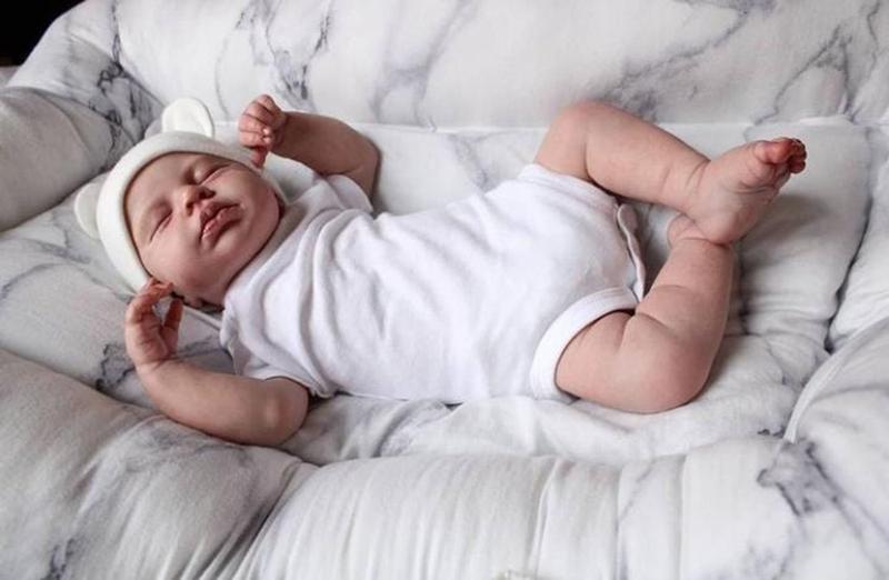 Bebê Reborn menino príncipe Menor preço em Bebê Reborn menino príncipe