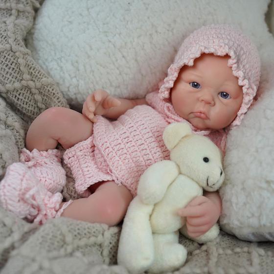 Bebê Reborn Realista Brastoy Boneca Silicone Sólido 35cm Com Kit Conjunto de Roupa Chupeta Mamadeira e Pelúcia Pode Tomar Banho Menor preço em Bebê Reborn Realista Brastoy Boneca Silicone Sólido 35cm Com Kit Conjunto de Roupa Chupeta Mamadeira e Pelúcia Pode Tomar Banho