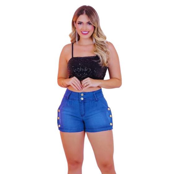 Imagem de Bermuda Feminina Jeans Claro com Botões: Toque de Elegância