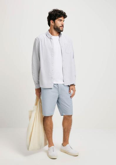 Imagem de Bermuda Masculina Em Sarja Chino