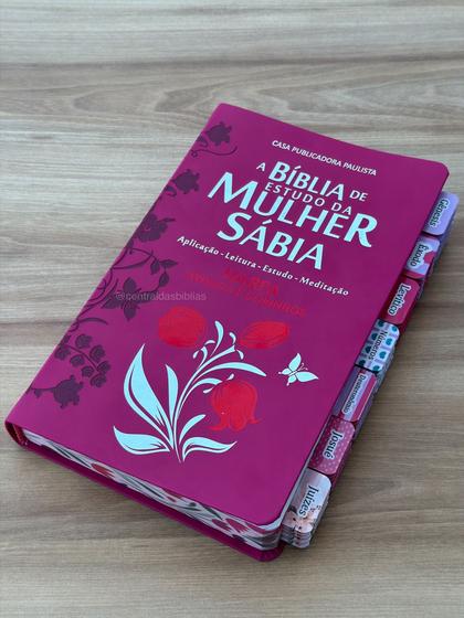 Imagem de Biblia da Mulher Sabia pink couro com abas adesivas