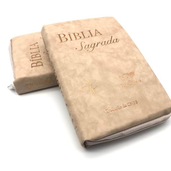 Bíblia sagrada catolica cnbb luxo zíper bege é boa?