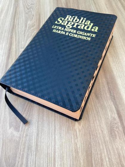 Imagem de Biblia Sagrada preta xadrez Letras Grandes Evangélica Com Harpa E Corinhos Indice RC