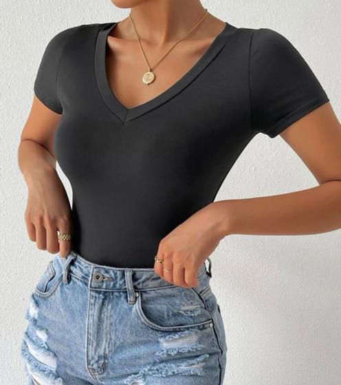 Imagem de Blusa básica baby look gola V manga curta feminina casual