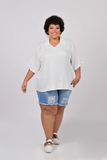 Imagem de Blusa com gola e decote em V branca Plus Size