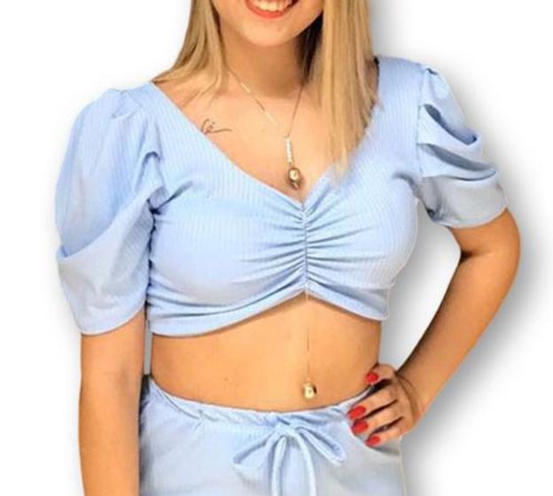 Imagem de Blusa cropped feminino canelada com bojo decote drapeado manga princesa moda blogueira