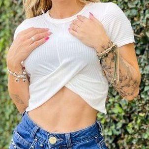 Imagem de Blusa cropped transpassada canelada manga curta feminina sem bojo