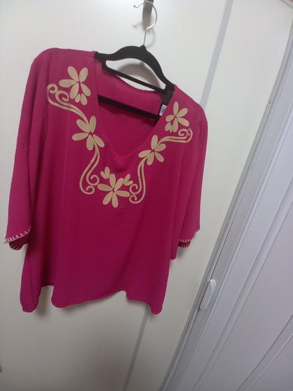 Imagem de Blusa em crepe com crochê