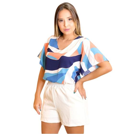 Imagem de Blusa Feminina Ampla de Manga Curta em Viscose TM M