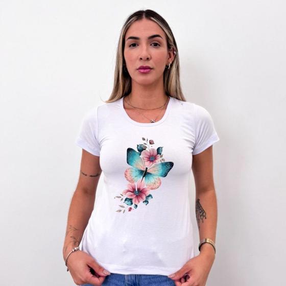 Imagem de Blusa feminina com estampa de borboletas e flores T-shirt