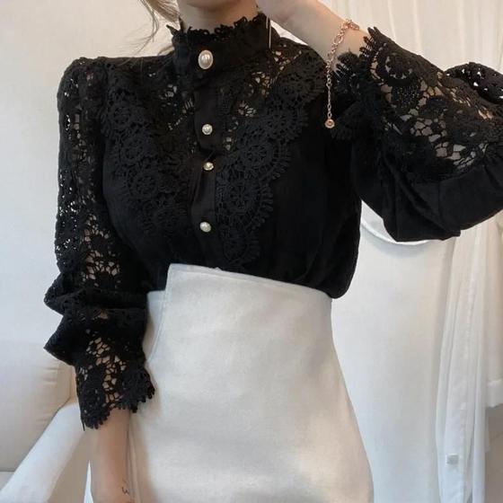 Imagem de Blusa Feminina de Renda com Manga Longa - Top Fashion 2022