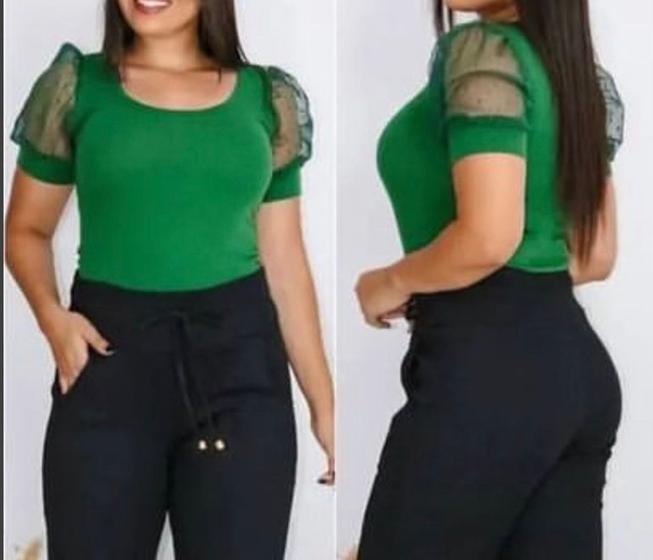 Imagem de Blusa feminina gola rasa manga curta tule poa