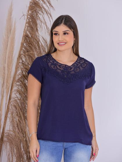 Imagem de Blusa Feminina Manga Curta em Crepe Premium Renda Detalhes Únicos Com Decote em Renda