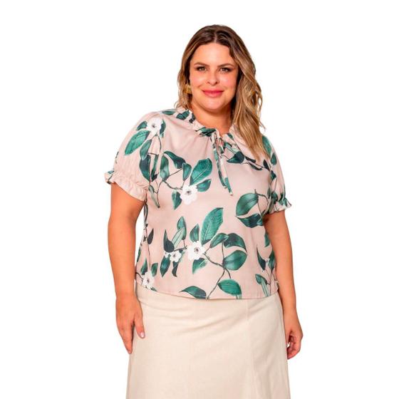 Imagem de Blusa feminina plus size manga curta estampa tropical com renda em crepe suave